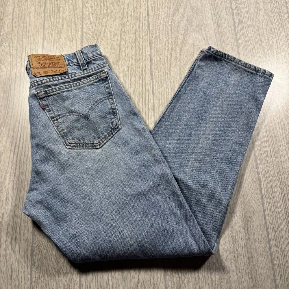 Vtg 90s Levi’s 550 Relaxed Taper Jeans Mens34x30 (fits 32x30) Made in USA Light
